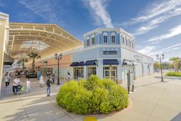 4840 Tanger Outlet Boulevard photo 4