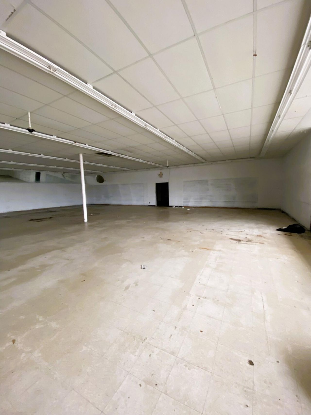 221 Robertson Boulevard Photo 13