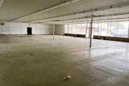 221 Robertson Boulevard photo 4