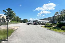 2725 W 5th N Street photo 4