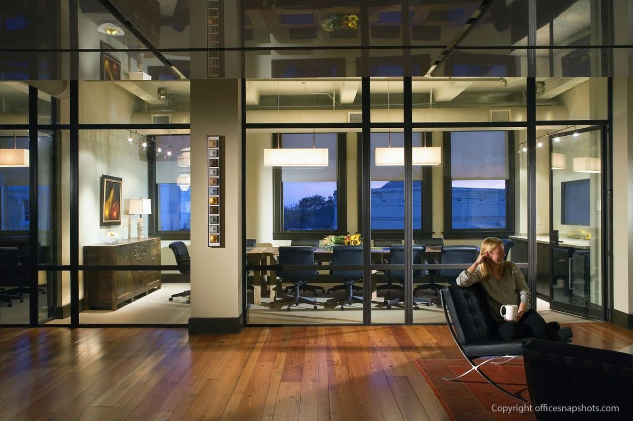 18 Broad Street Photo 4