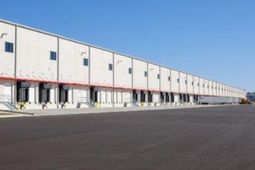 2266 Volvo Car Drive photo 4