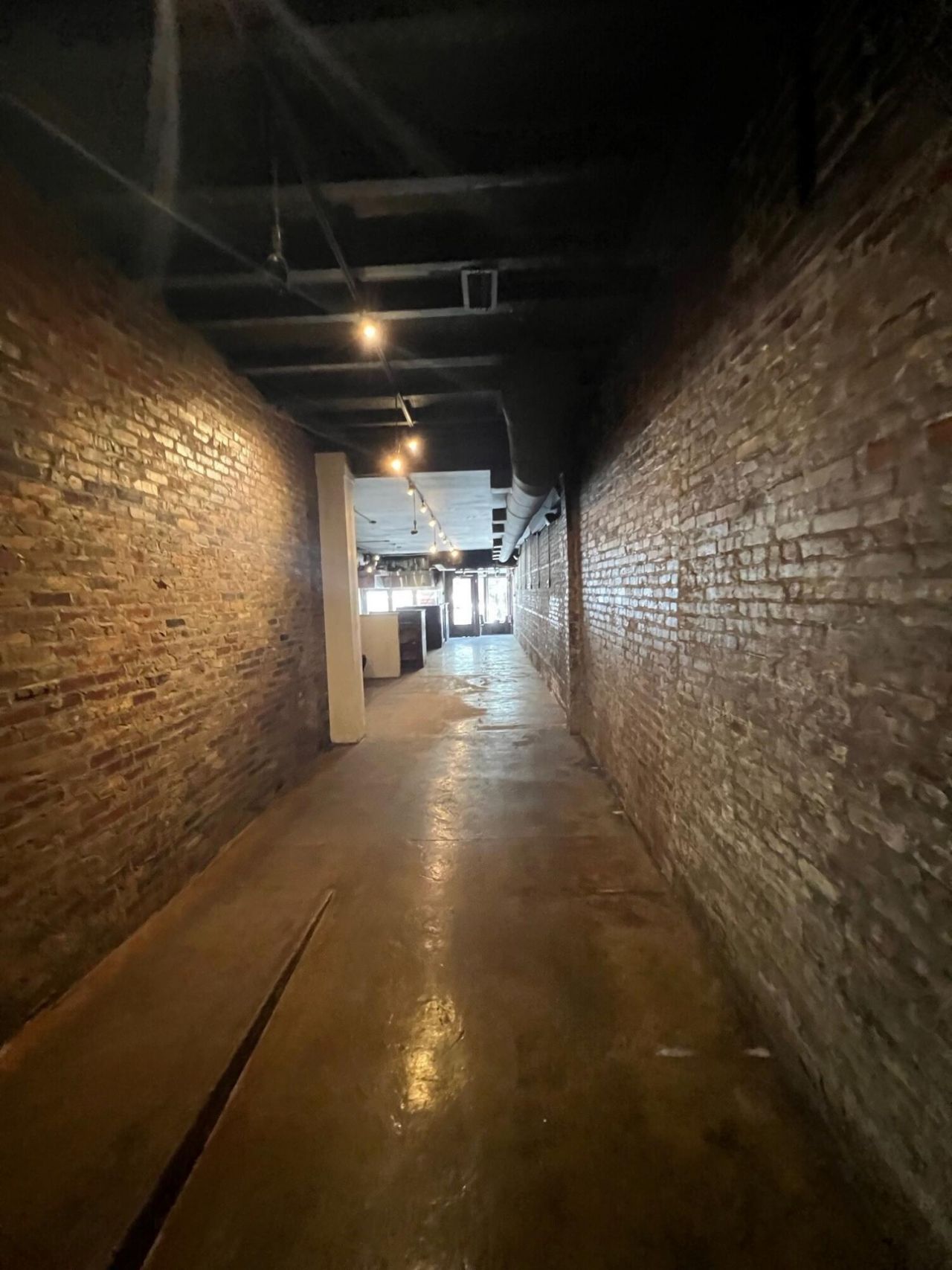 229 King Street Photo 5