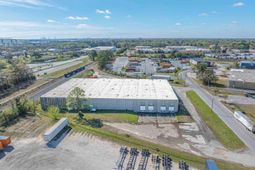 925 Commerce Circle photo 4