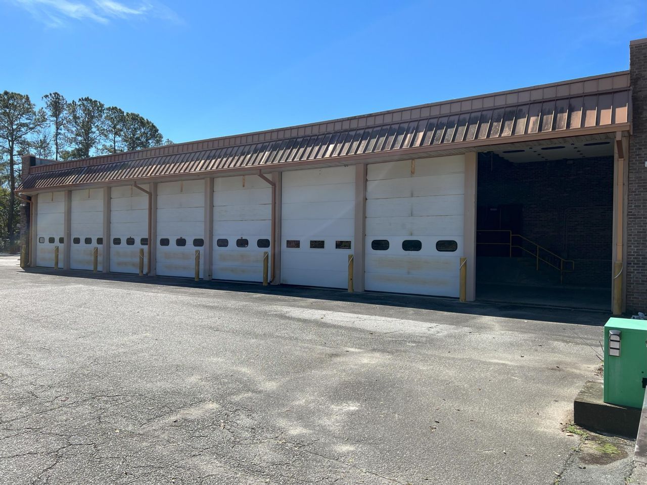 3363 Maybank Highway Photo 6