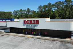 303 Robertson Boulevard photo 4