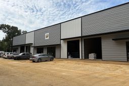 977 Royle Road photo 4