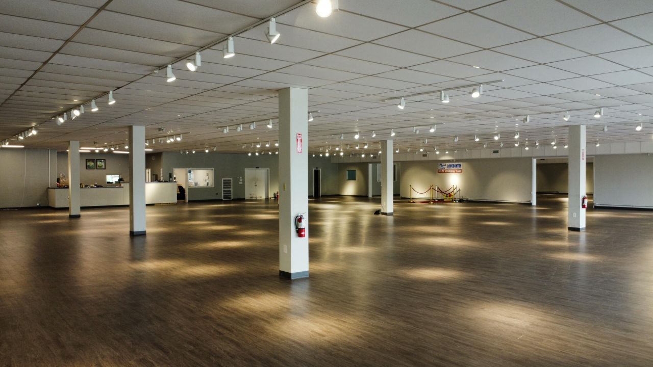 5550 Rivers Avenue Photo 17