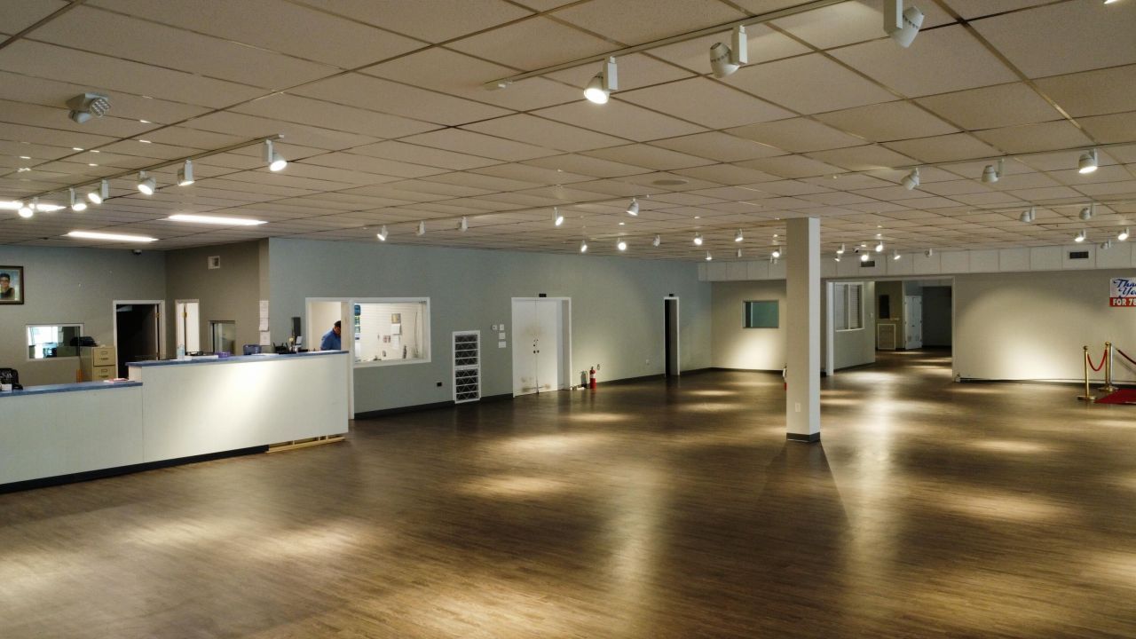 5550 Rivers Avenue Photo 19