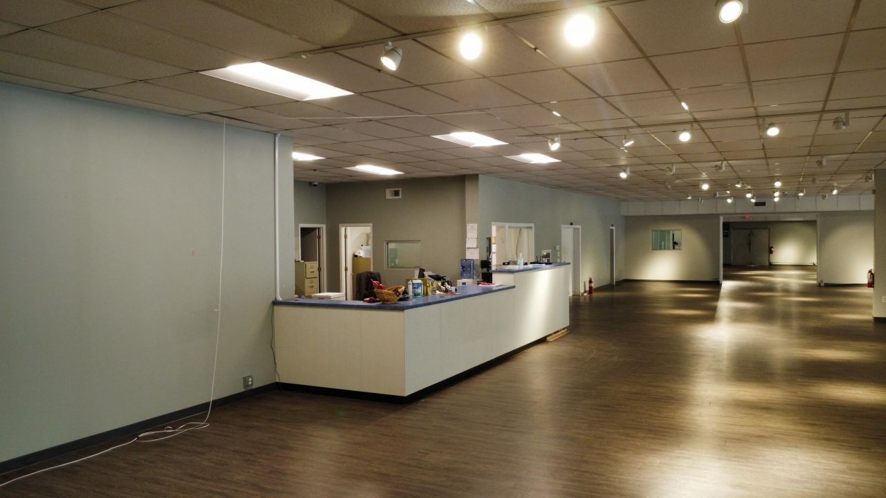 5550 Rivers Avenue Photo 20