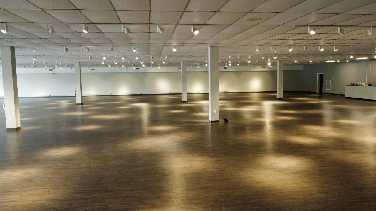 5550 Rivers Avenue Photo 26