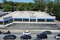 5550 Rivers Avenue photo 4