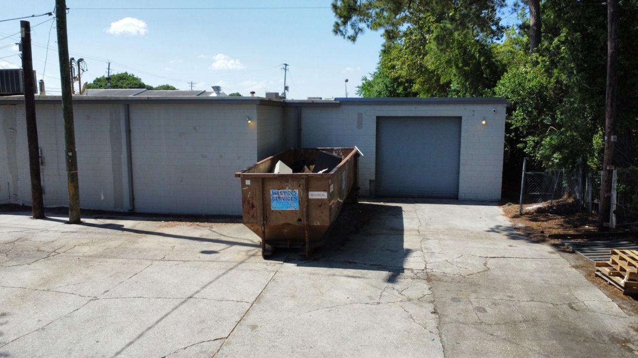 5550 Rivers Avenue Photo 9