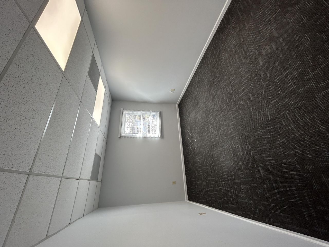 890 Johnnie Dodds Boulevard Photo 10