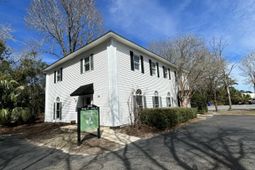 890 Johnnie Dodds Boulevard photo 4