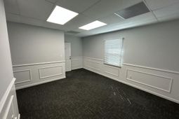 890 Johnnie Dodds Boulevard photo 4