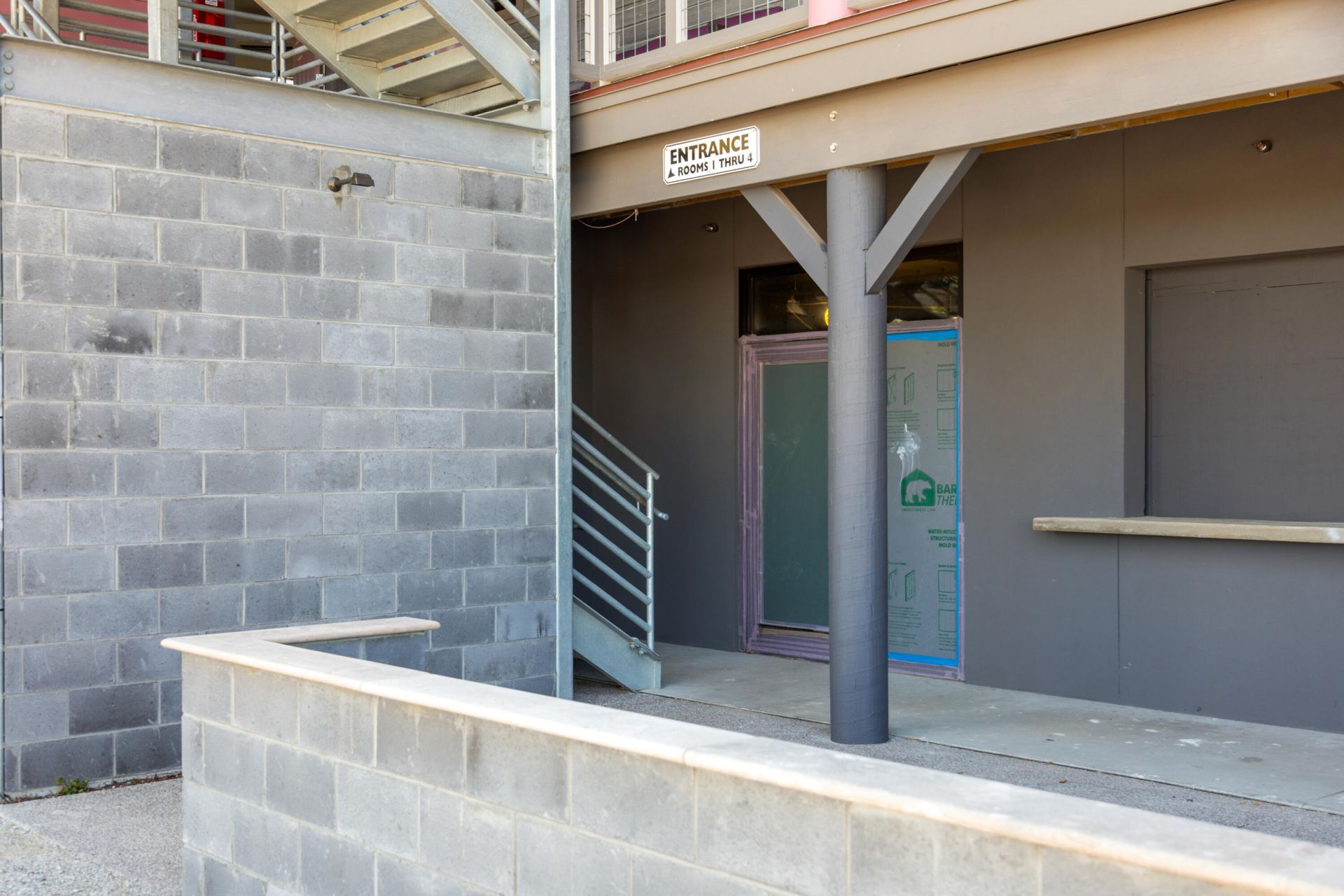 87 Center Street Photo 9