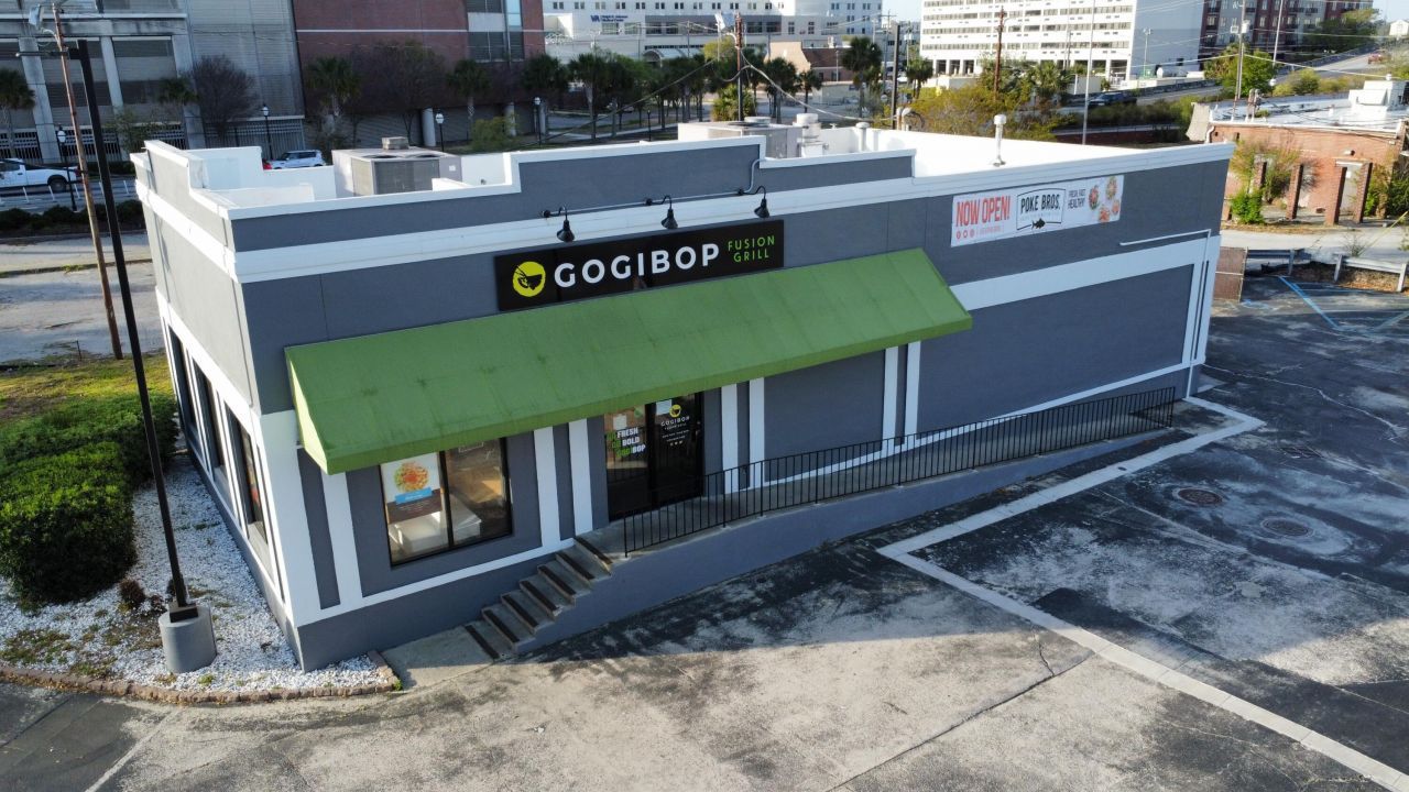 221 Spring Street Photo 4