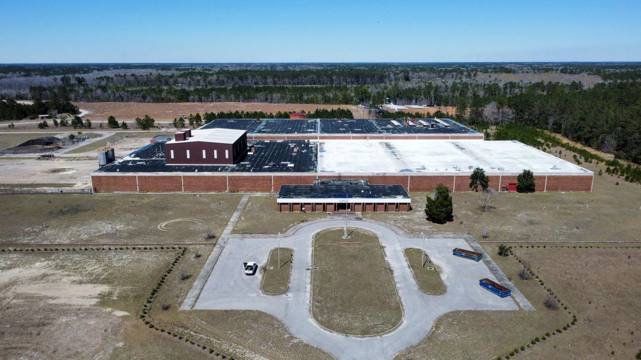 1497 Industrial Road Photo 13