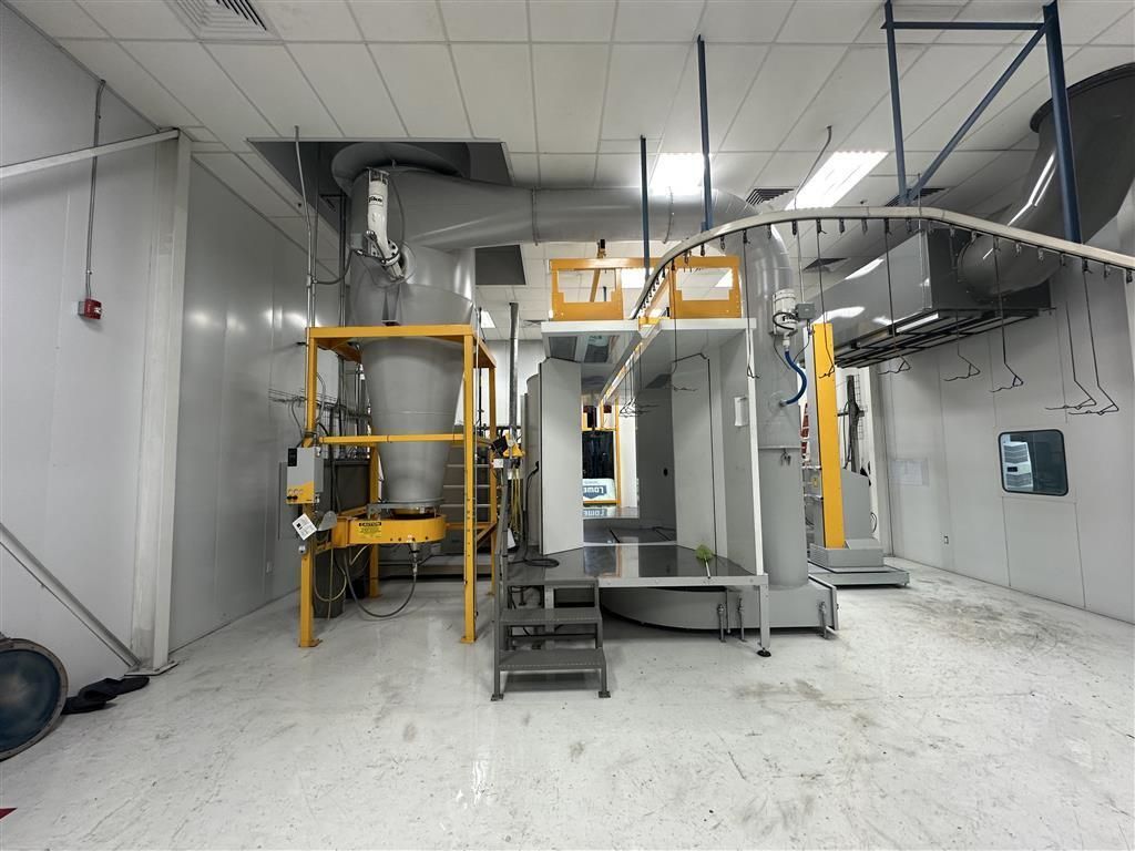 1000 Bicycle Way Photo 17