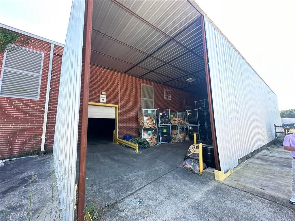 1000 Bicycle Way Photo 19