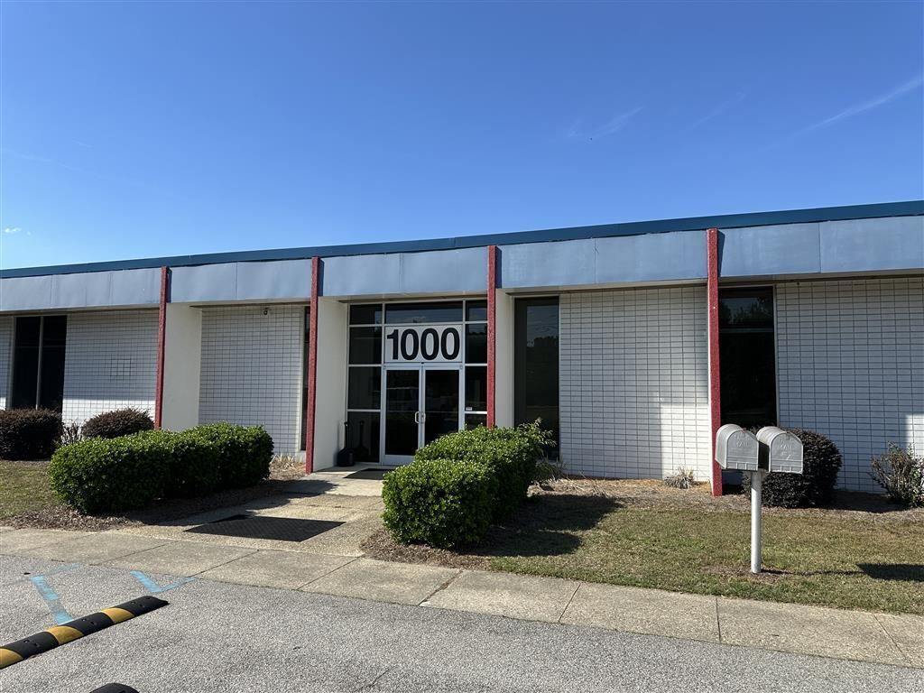 1000 Bicycle Way Photo 4