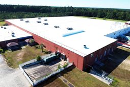 1000 Bicycle Way photo 4