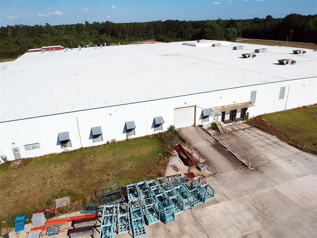 1000 Bicycle Way Photo 8