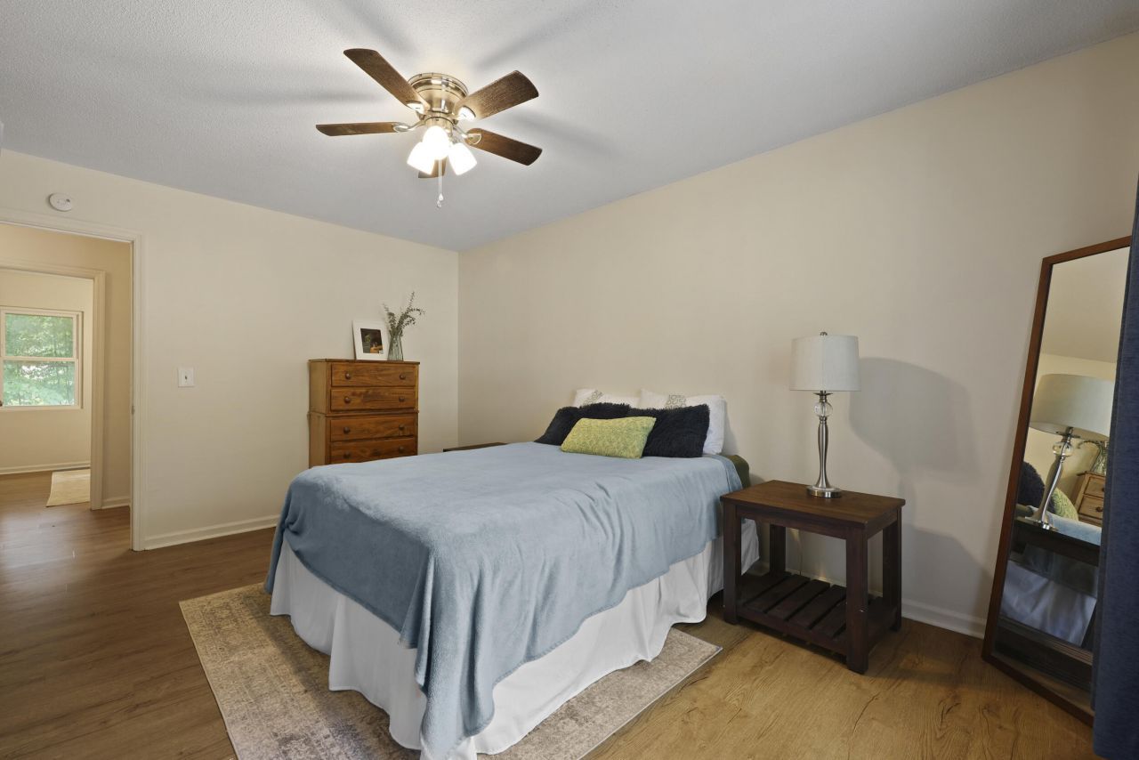 258 Fleming Road Photo 14