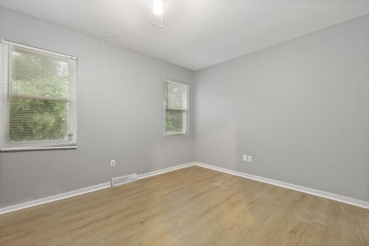 258 Fleming Road Photo 31