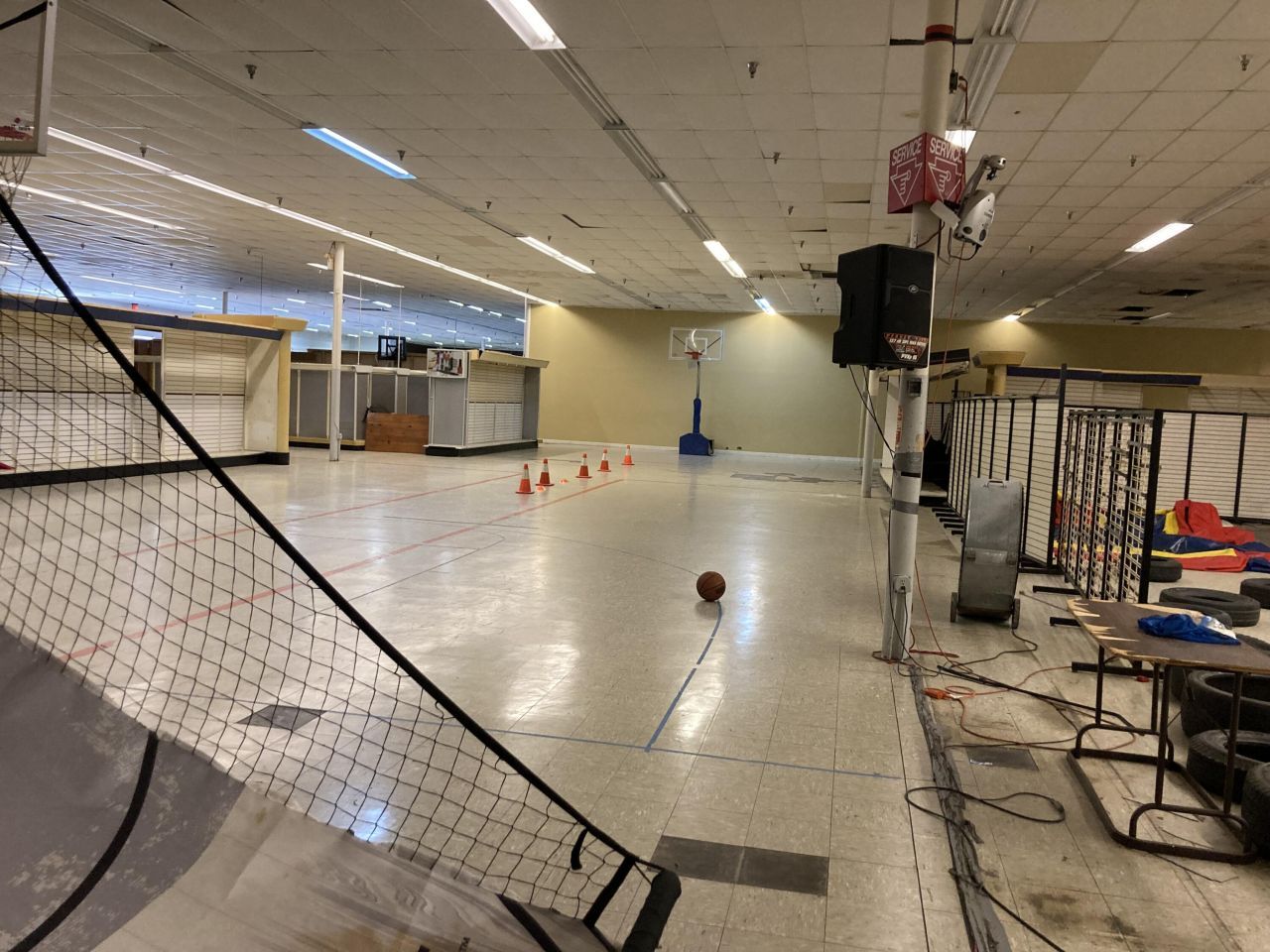 320 Robertson Boulevard Photo 11