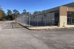 320 Robertson Boulevard photo 4