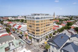 18 Broad Street Street photo 4