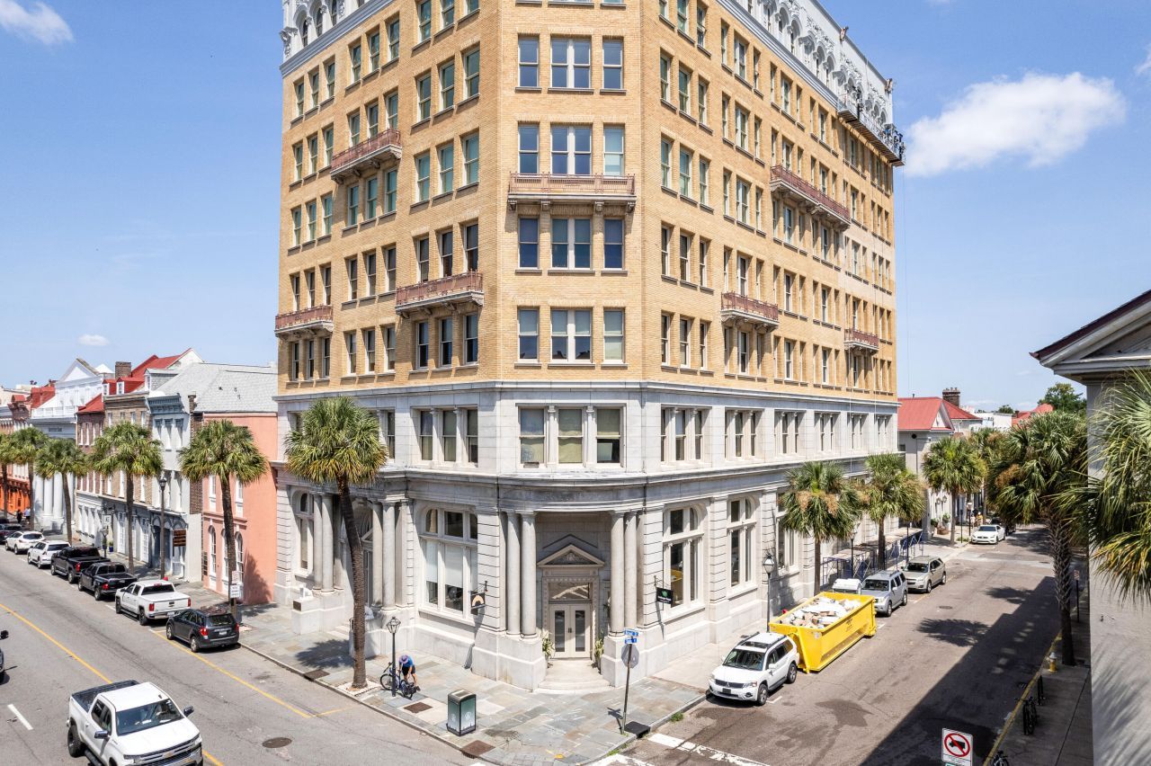 18 Broad Street Street Photo 34