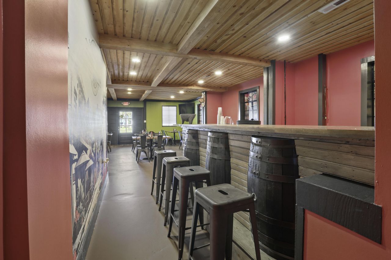 6718 Charleston Highway Photo 12