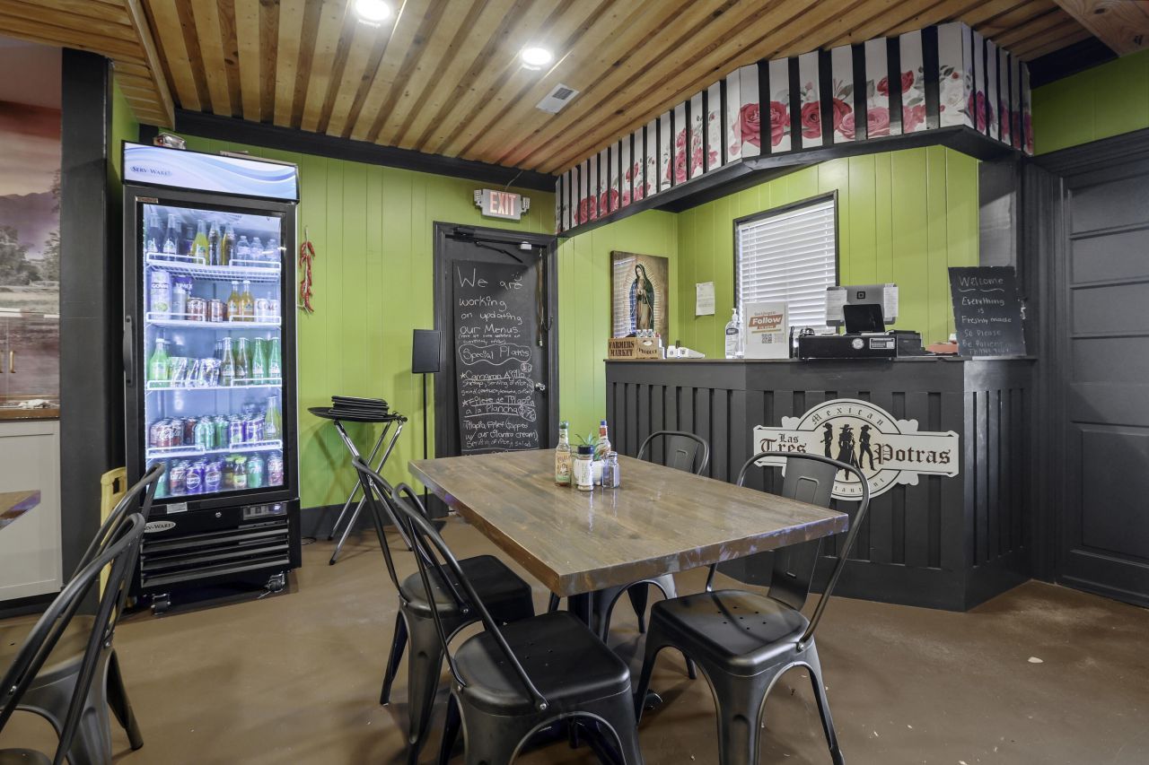 6718 Charleston Highway Photo 7