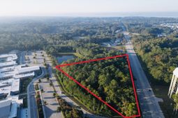 565 Robert Smalls Parkway photo 4