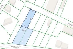 210 Heatley Street photo 4