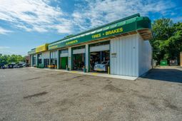 7647 Dorchester Road photo 4