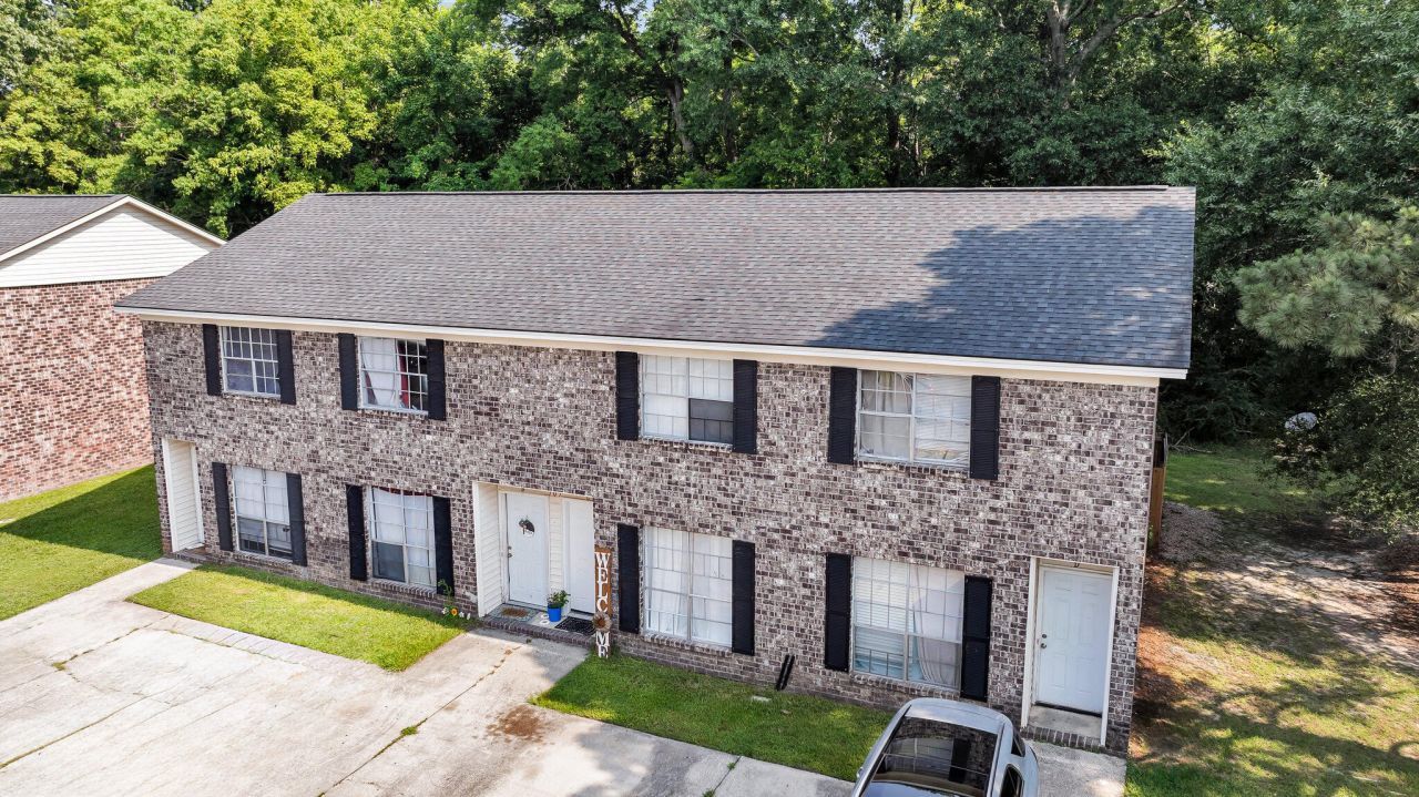 105/107 Magwood Drive Photo 29