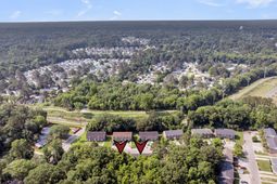 105/107 Magwood Drive photo 4