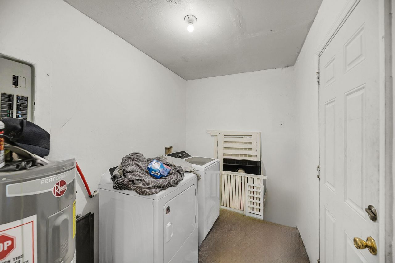 105/107 Magwood Drive Photo 38