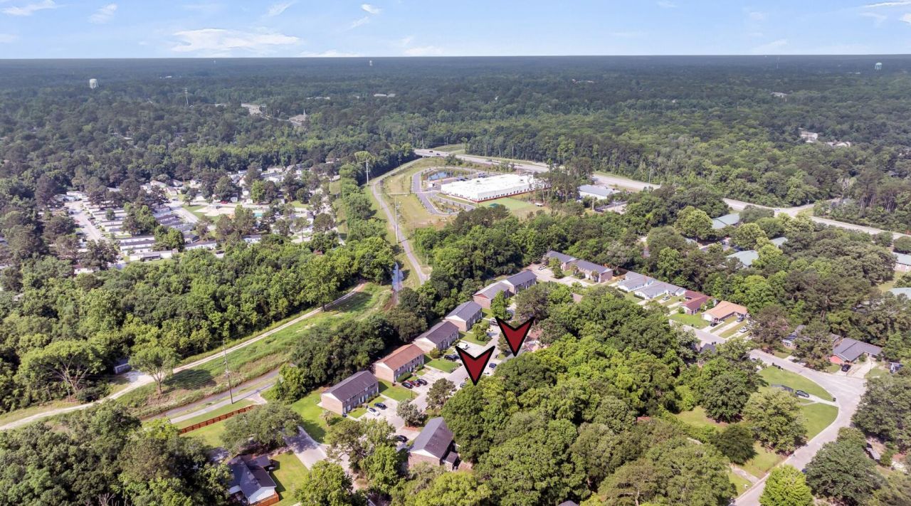 105/107 Magwood Drive Photo 4