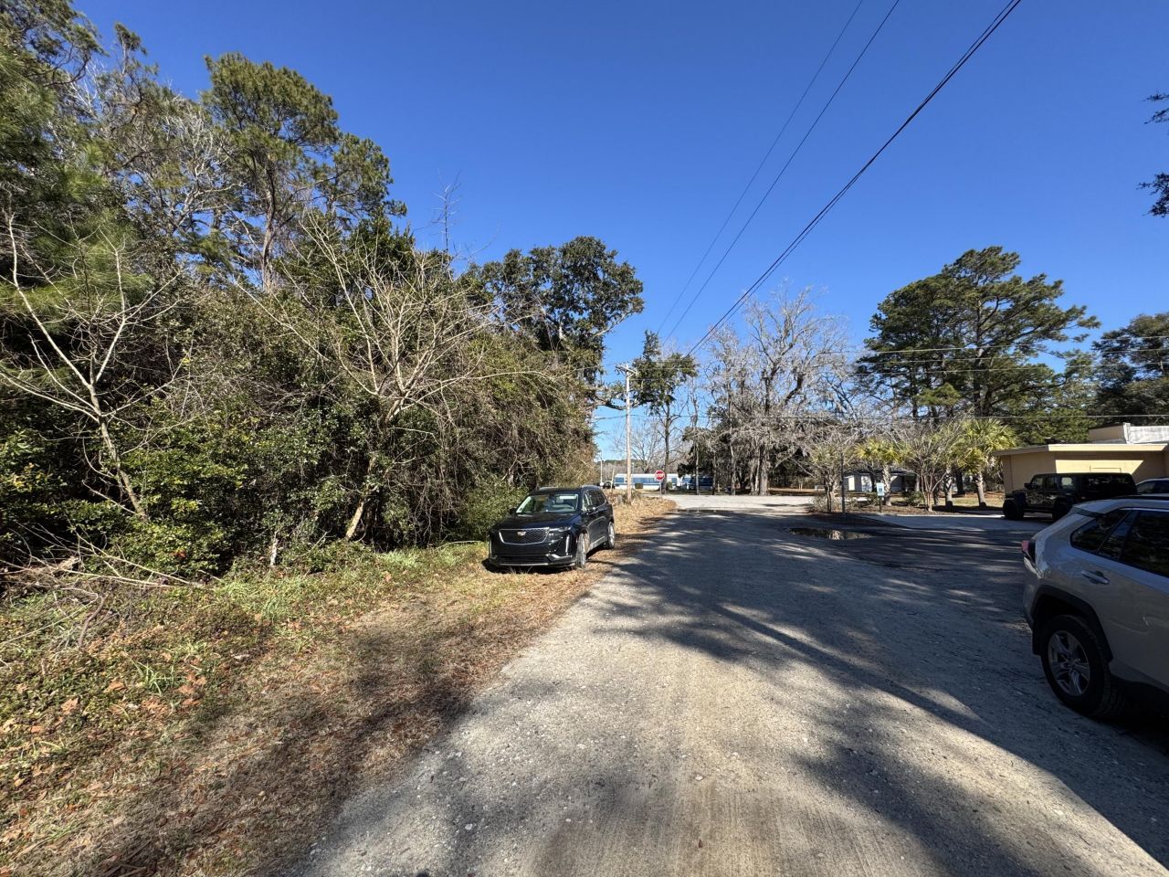 2040 River Road Photo 5