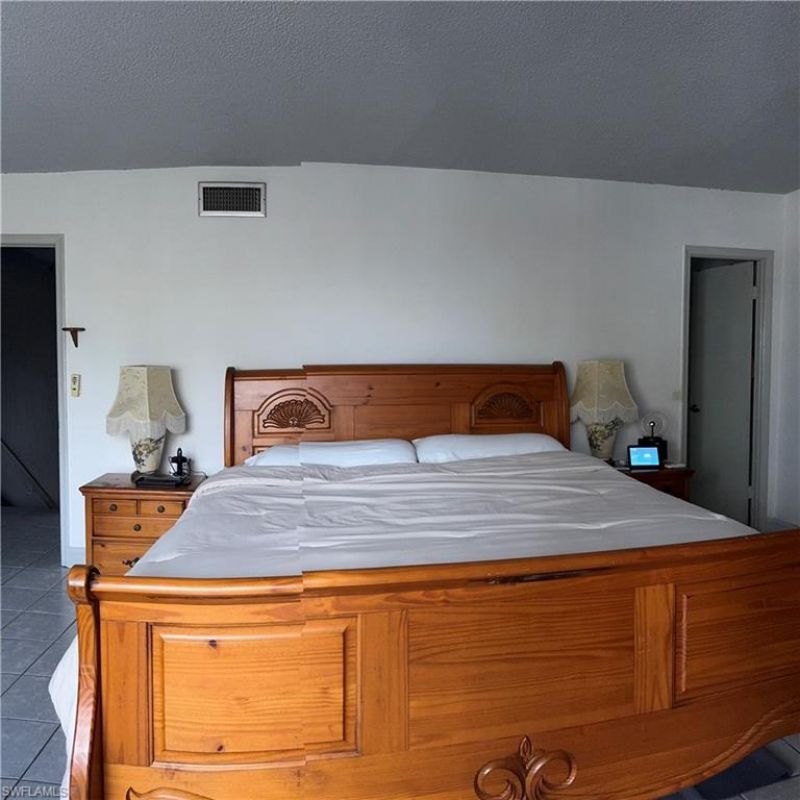 806 W 80 Pl, Hialeah, FL 33014 Photo