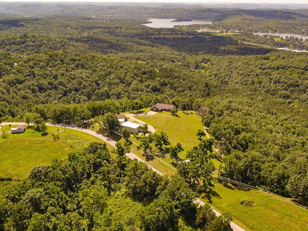 10620 W State Highway 76, Cape Fair, MO 65624