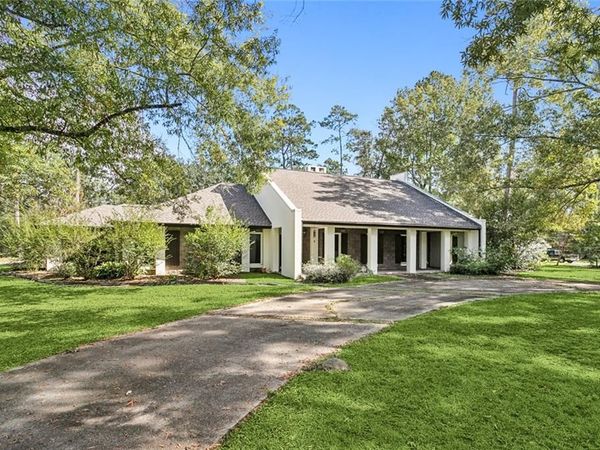 130 WOODHAVEN Drive, Ponchatoula, LA 70454