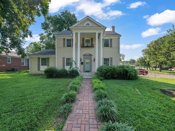 231 S College Street, Franklin, KY 42134
