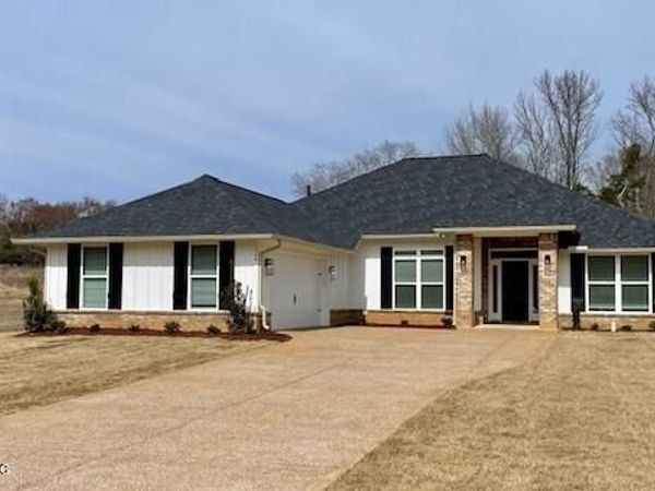 224 Farley Road, Byhalia, MS 38611