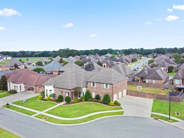 105 Quiet Oaks Drive, Youngsville, LA 70592